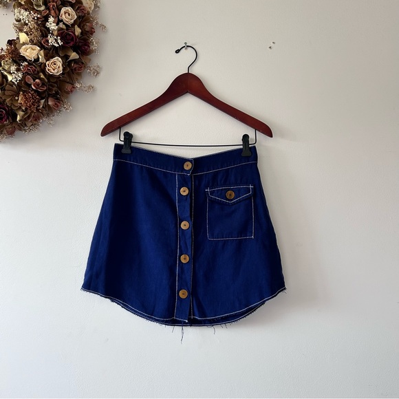 ZARA | Button-Down Raw Hem Mini Skirt - Picture 1 of 3